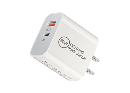 IP6565至为芯支持CC/AC/AA双口快充的36W降压SOC芯片